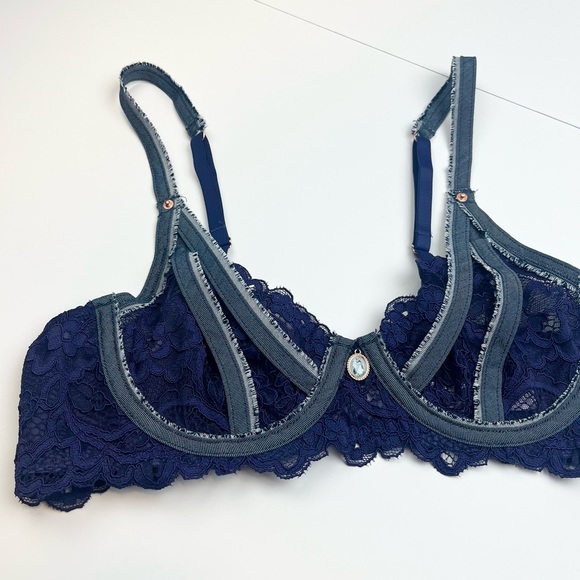 NEW! Savage X FENTY Sexy Distressed Denim Detail Vintage-feel Lined Bra - Picture 3 of 9